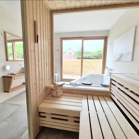 度假居 Inselliebe Mit Sauna 泽姆平